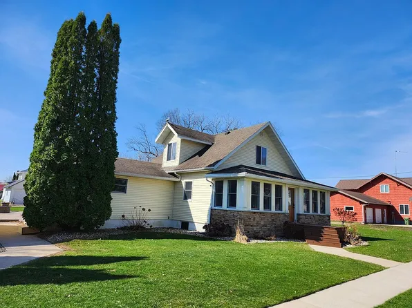 117 Linde Ave, Dumont, IA 50625