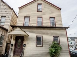 74 4Th St, Elizabeth City, NJ 07206