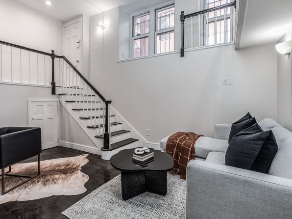 36 Phillips St