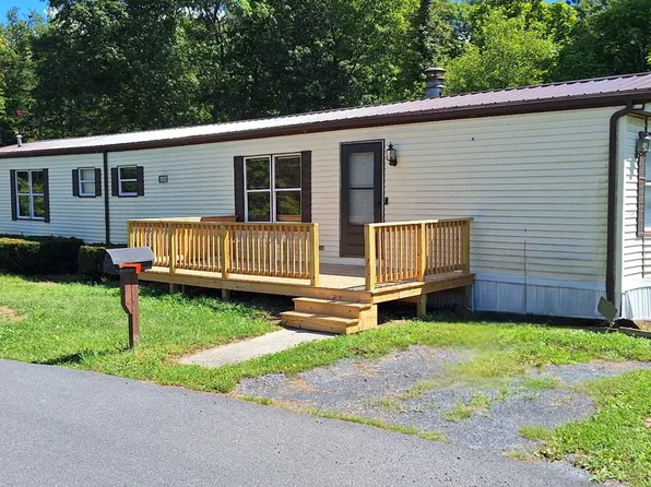 238 Mount Laurel Dr, Ridgeley, WV 26753