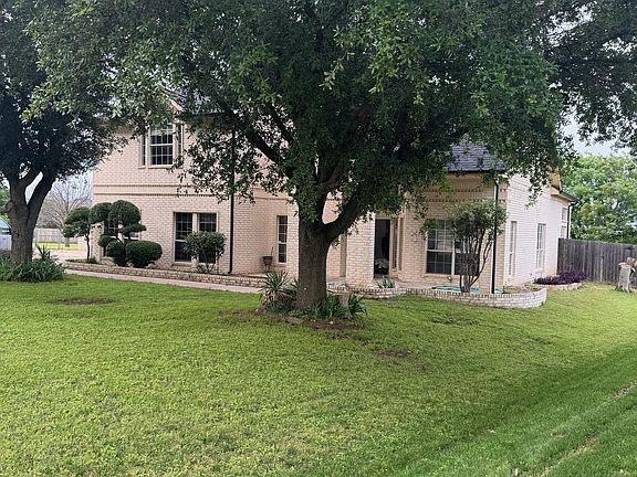 3rd image of 2720 Birmingham Briar Dr