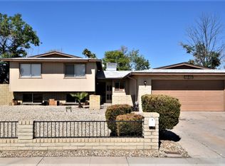 4640 W Paradise Dr, Glendale, AZ 85304