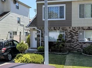 98 Sandalwood Dr FLOOR 2, Staten Island, NY 10308