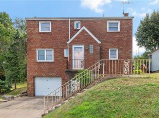 4448 Valley View St, Pittsburgh, PA 15214