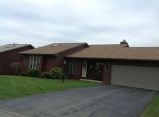165 Country Club Ln, Fort Johnson, NY 12070