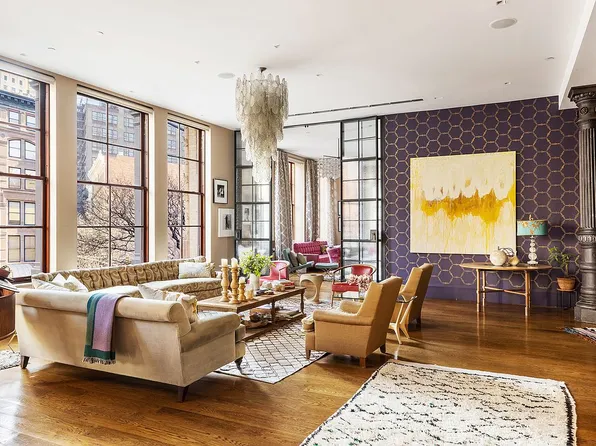 140 Franklin St APT 2B, New York, NY 10013