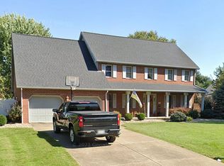 26 Painters Xing, Williamstown, WV 26187