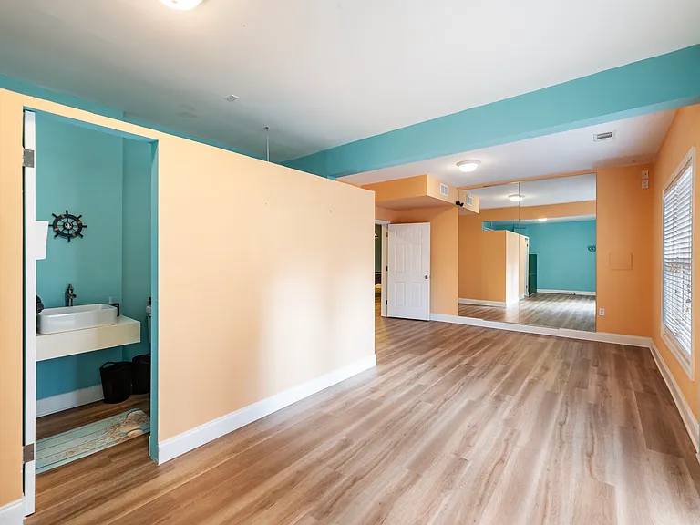 2373 Bronze Oak Ln — Photo 36