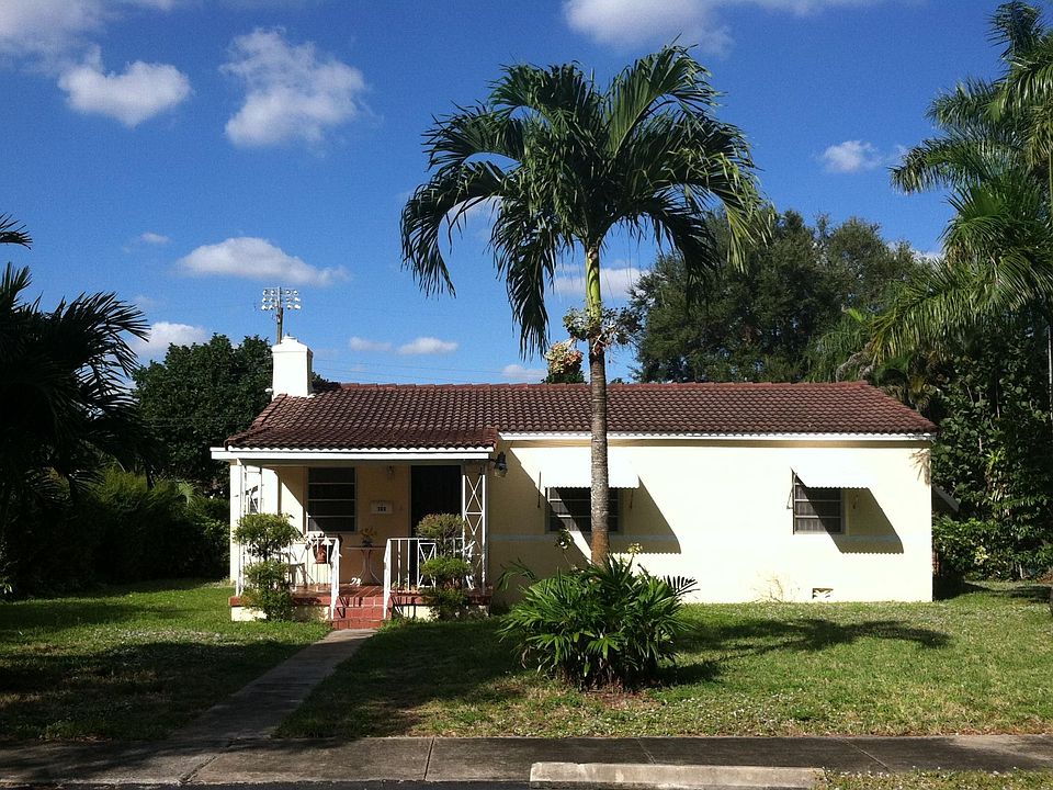 1st image of 169 NW 110th St