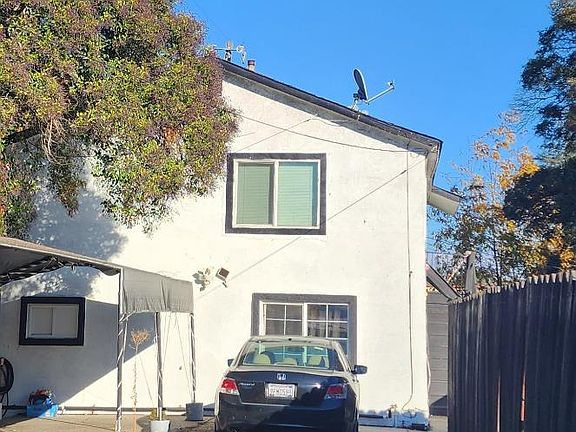 2nd image of 2124 Myran Ave