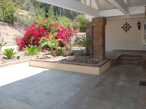 Front Expansive Porch