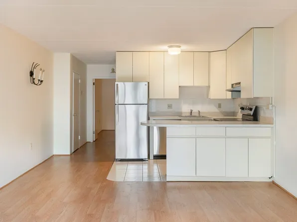 200 Swanton St APT T14, Winchester, MA 01890