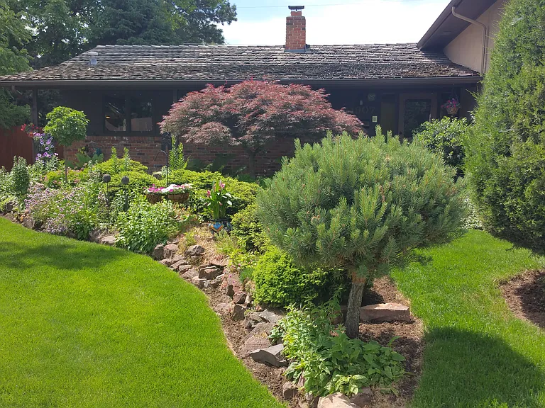 1907 W Norcrest Dr — Photo 1