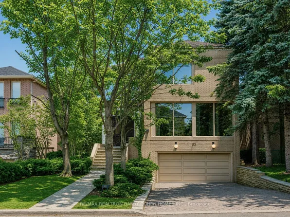 83 Hillmount Ave, Toronto, ON M6B 1X5