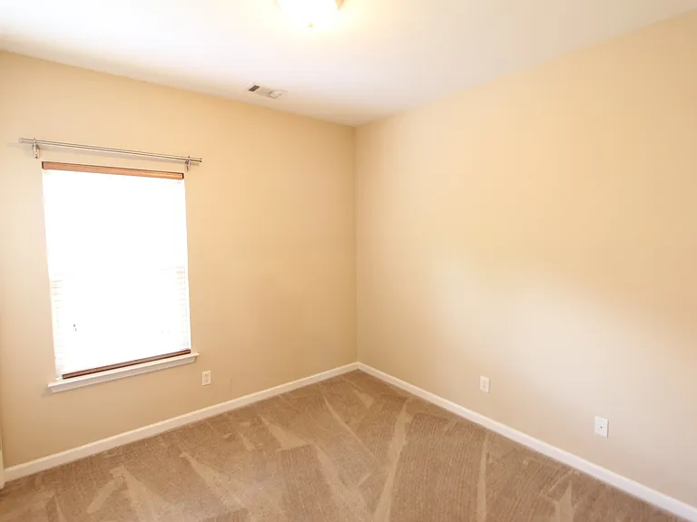 222 Oxmoor Pl — Photo 13