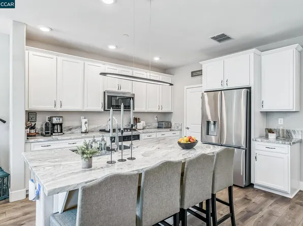 2940 Wheat Grass St, Sacramento, CA 95833