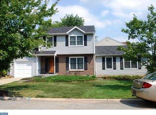 9 Redwood Ct, Newark, DE 19702