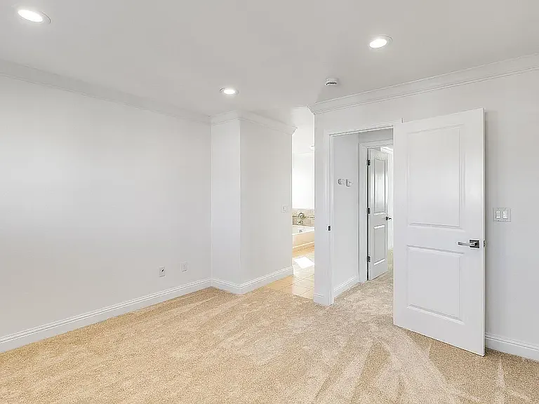 2609 Wisteria Way — Photo 21
