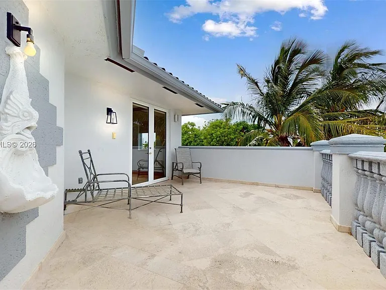 1131 Stillwater Dr — Photo 40