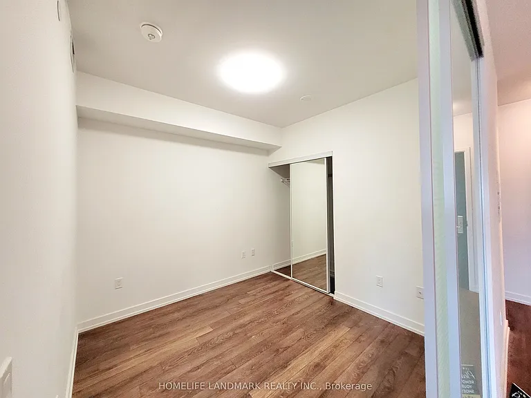 158 Front St E #623 — Photo 14
