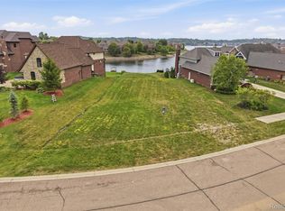 10407 Stoney Point Dr, South Lyon, MI 48178