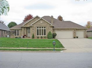 4257 E Crosswinds Pl, Springfield, MO 65809