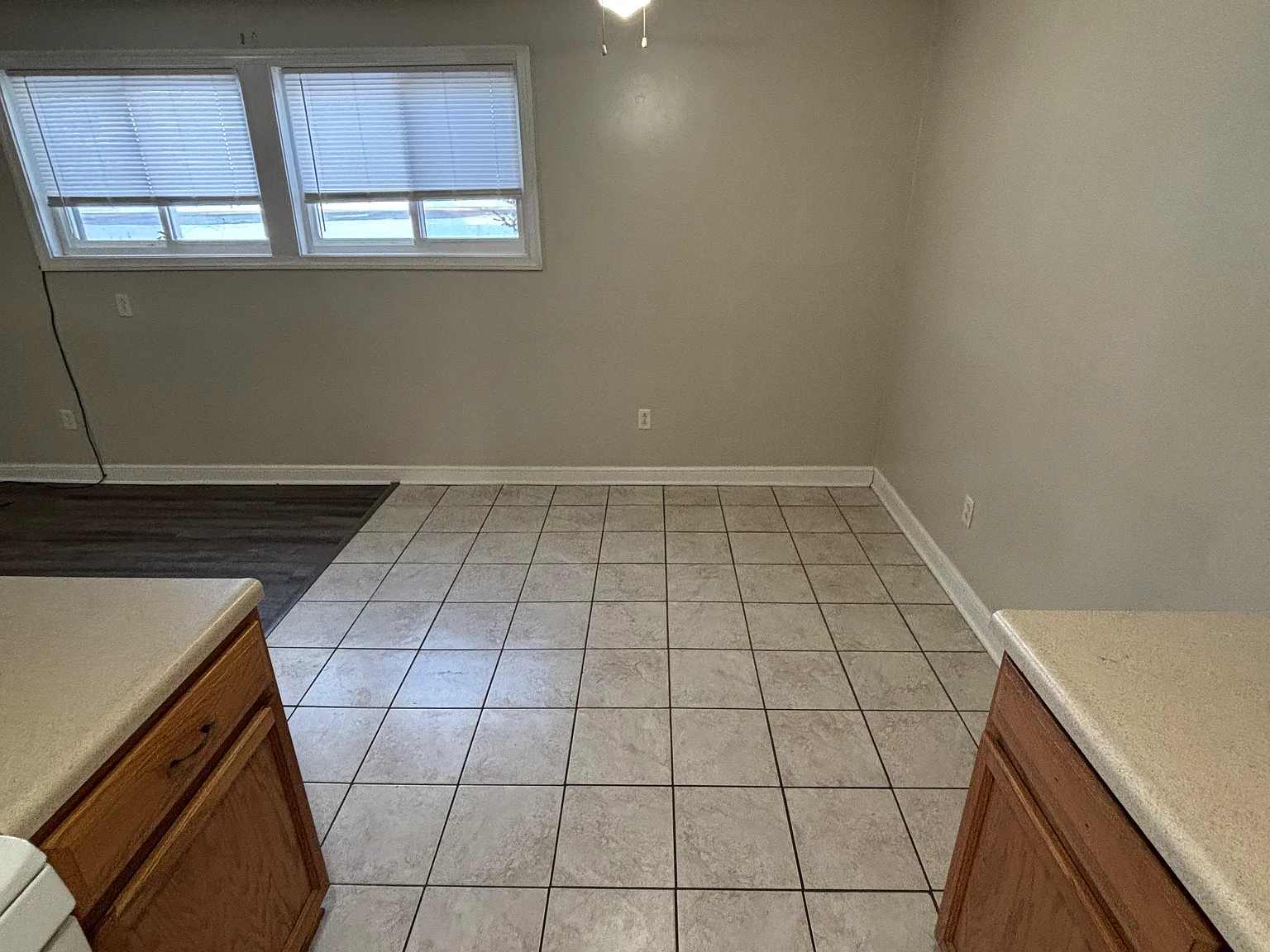 2 bed, $950 — Photo 4