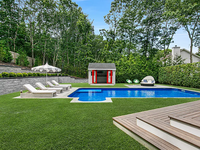 16 Breezy Dr — Photo 28