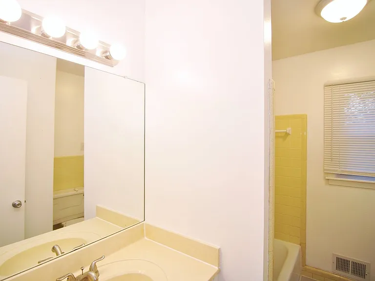 2816 Broadview Dr NW — Photo 7