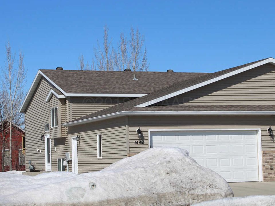 1st image of 1442 45th Ave S