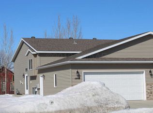 1442 45th Ave S, Moorhead, MN 56560