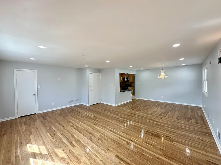 95 W 28th St #2 — Photo 2