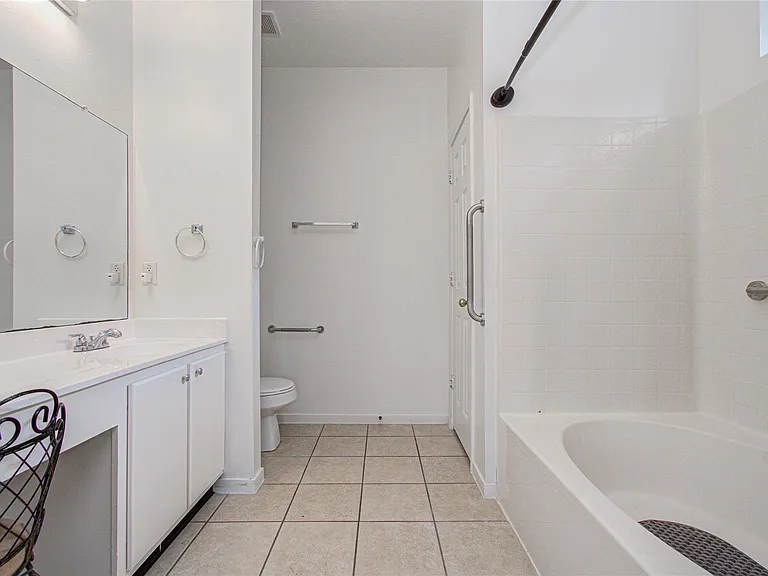 24135 Pinecreek Point — Photo 19