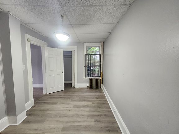 3rd image of 165 Pearl St #1E