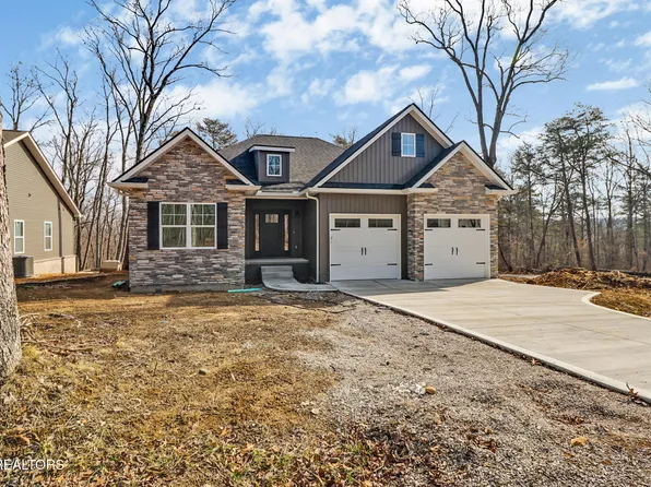 102 Amherst Dr, Crossville, TN 38558