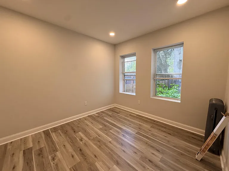 74 Kirkland St #25 — Photo 7