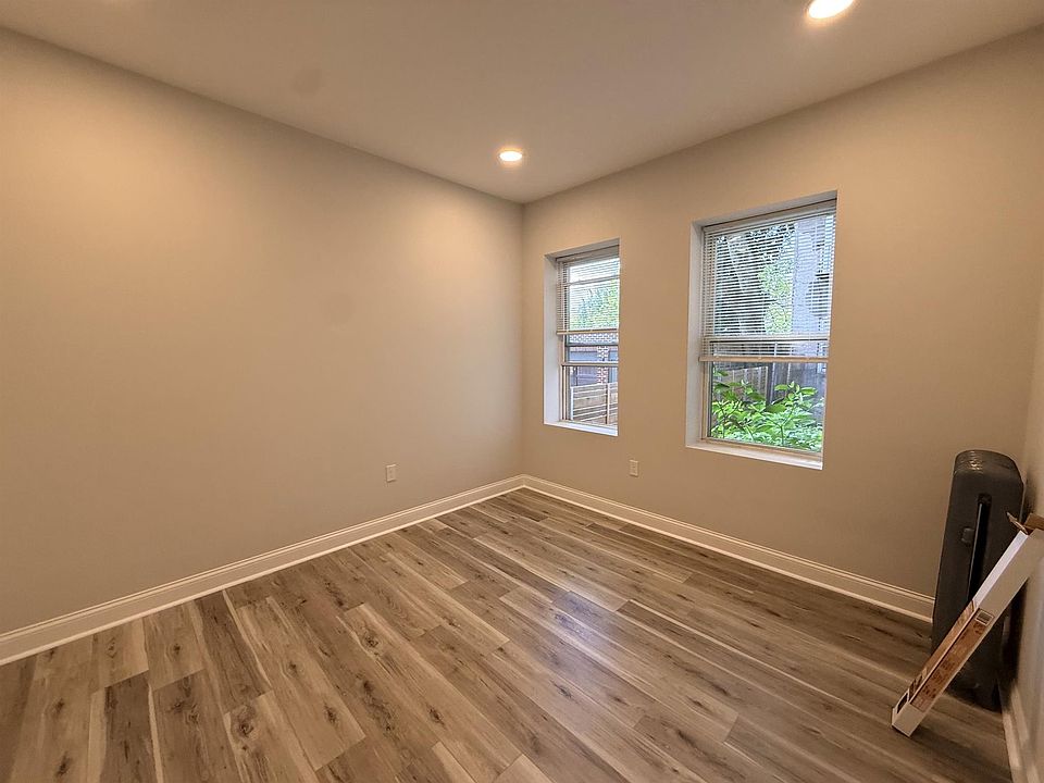 1st image of 74 Kirkland St APT 25