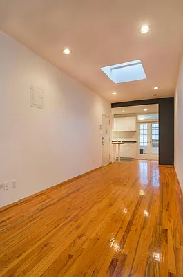 Rented by Keller Williams NYC | media 51