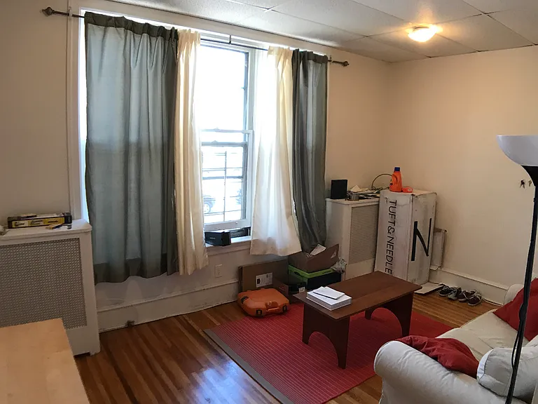 4520-spruce-st-1f-4