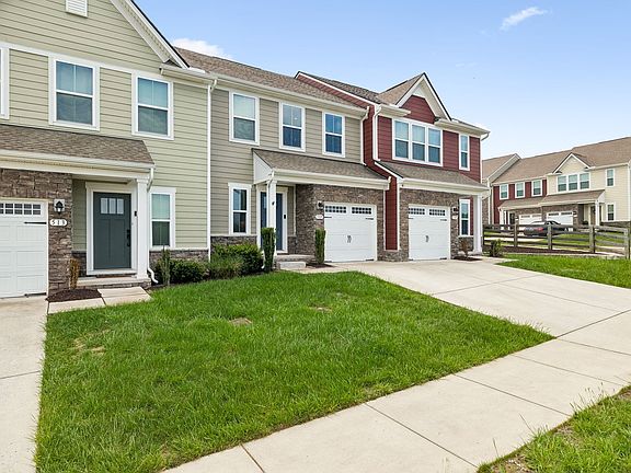 2nd image of 509 Killarney Park