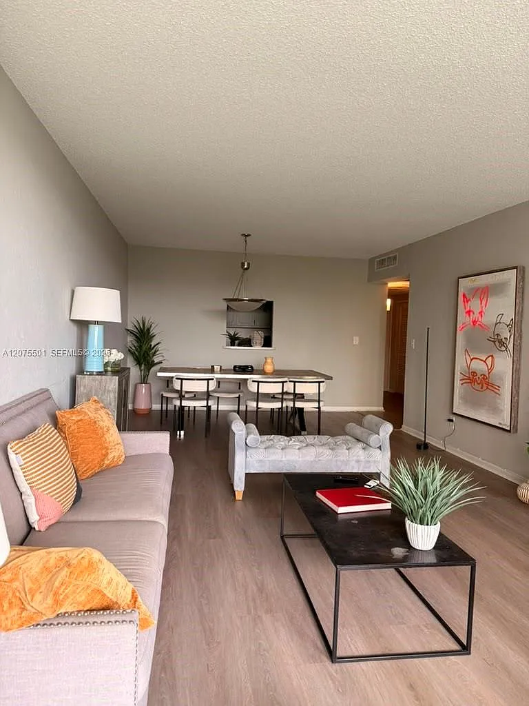Oceanview Building B Cond — Photo 3