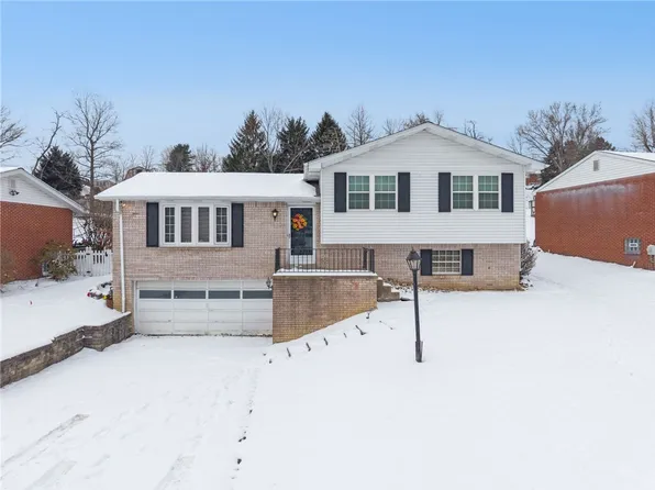 1718 Diane Merle Dr, Irwin, PA 15642