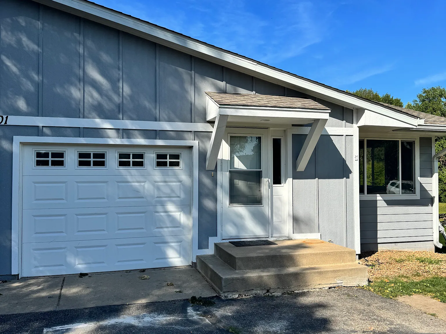 3 bed, $1,850 — Photo 2