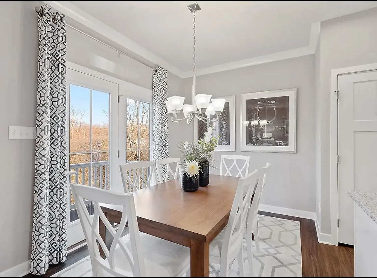 Plaza Townhomes — Photo 4