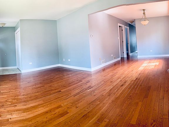 2nd image of 10153 S Tripp Ave