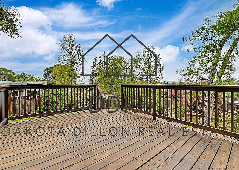 2508 Willowdale Dr
