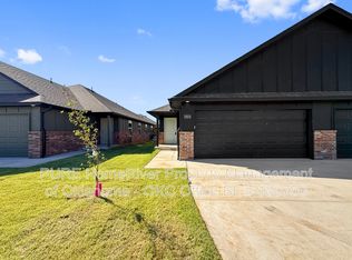 10624 SW 16th St, Yukon, OK 73099