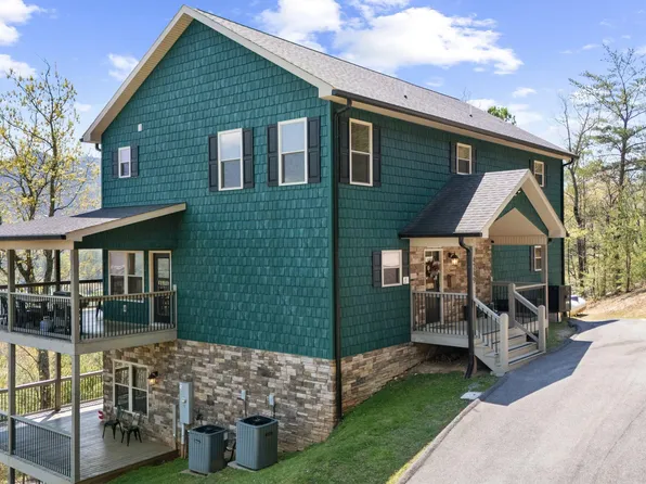 4249 Teaberry Vista Ln, Sevierville, TN 37862