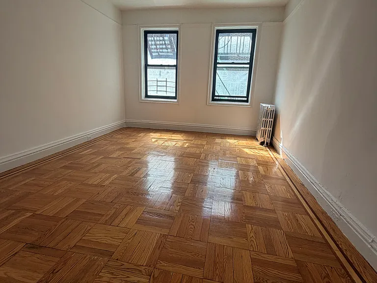 3470 Cannon Pl #J23 — Photo 1