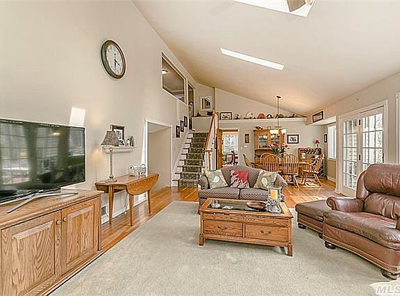 5th image of 9 Salt Aire Pl